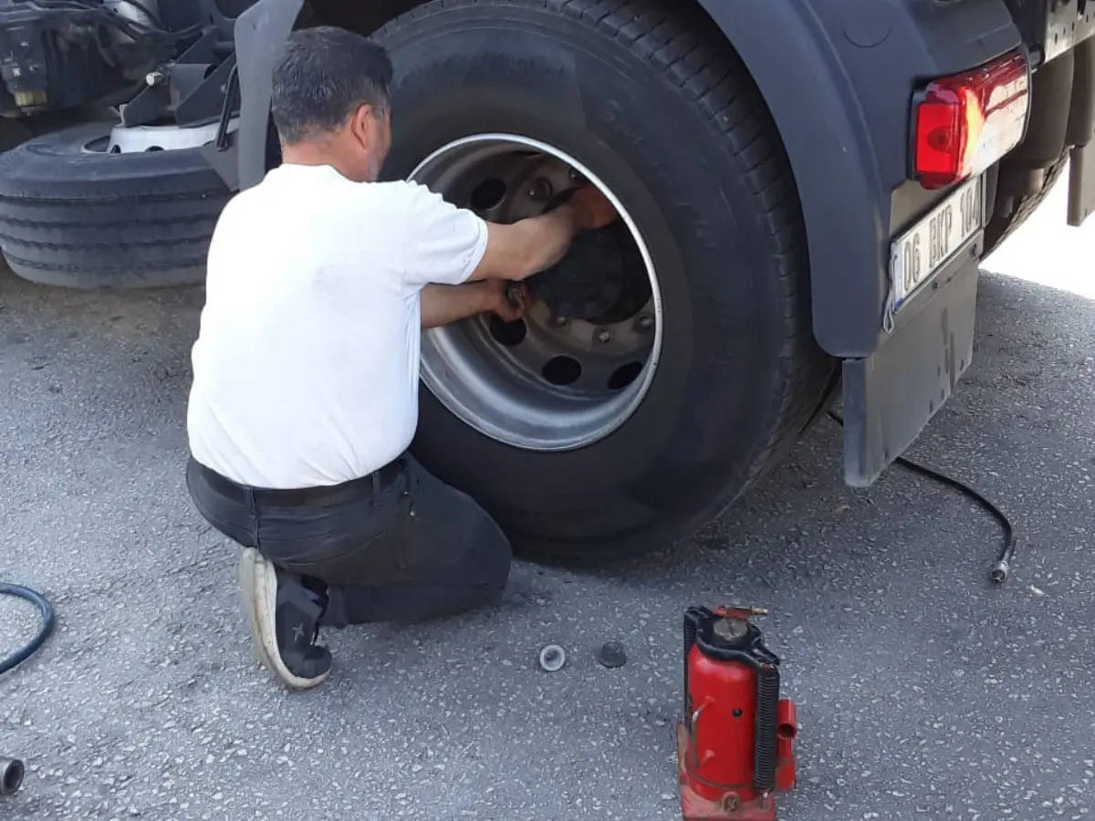 Şalpazarı Oto Lastikçi
